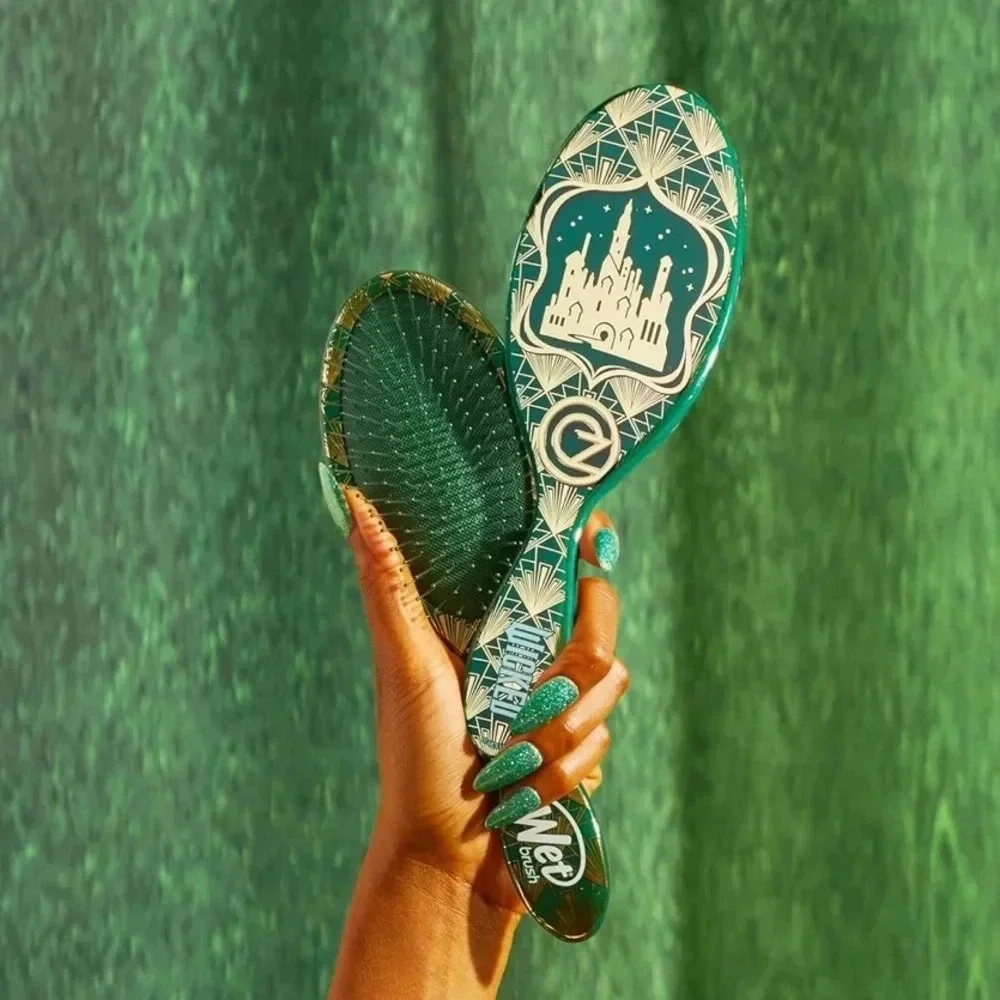 Wicked Wet Brush and Scrunchie set NIB Emerald City
